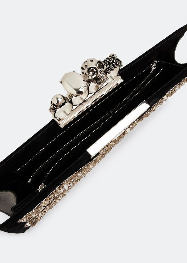 o1loc1c0225 Size: OS/Jewelled Flat Pouch in Black