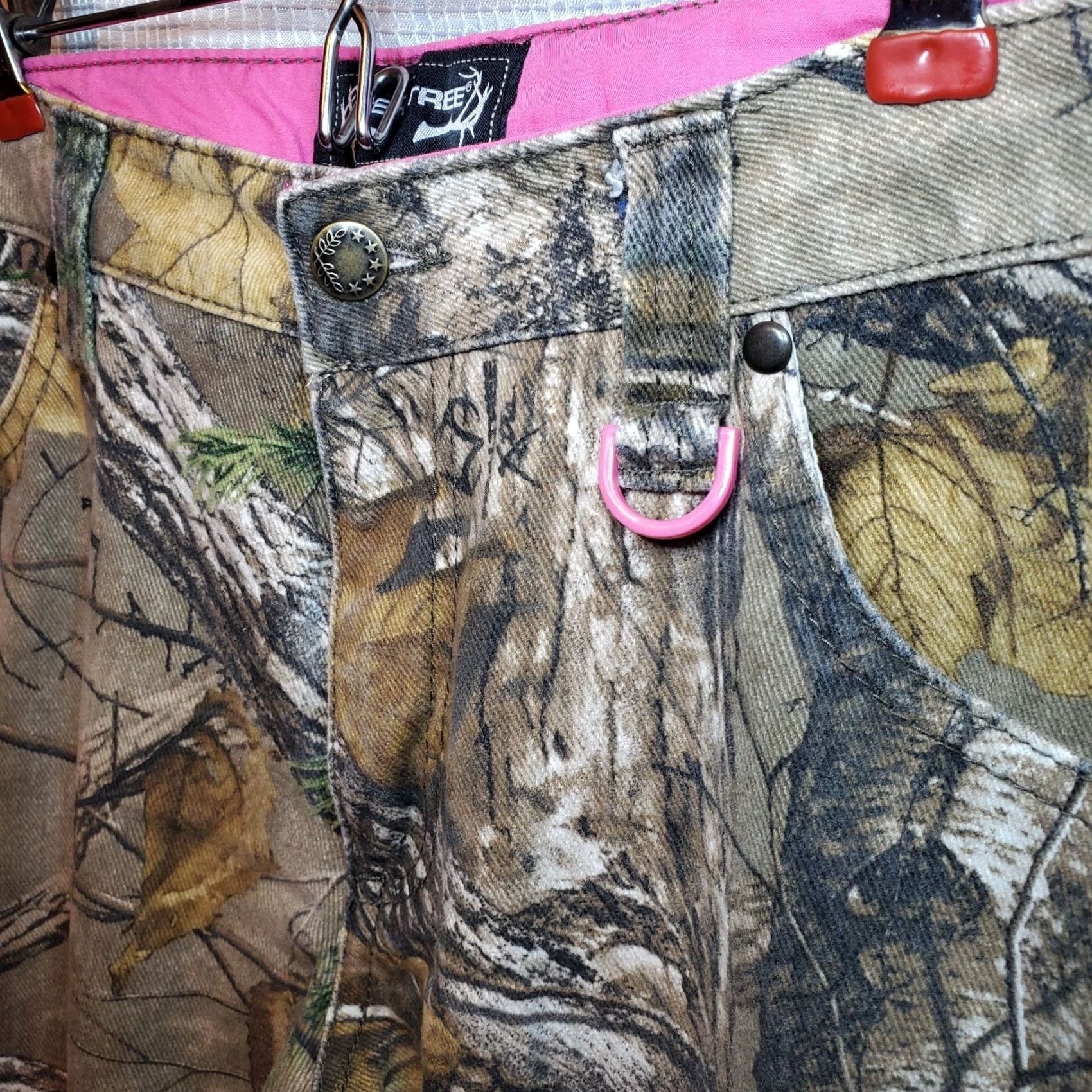Realtree Realtree Camo Hunting Pants Womens Sz 12 Mossy Oak Pink Trim Outdoor Casual Size 34" / US 12 / IT 48 - 4 Thumbnail