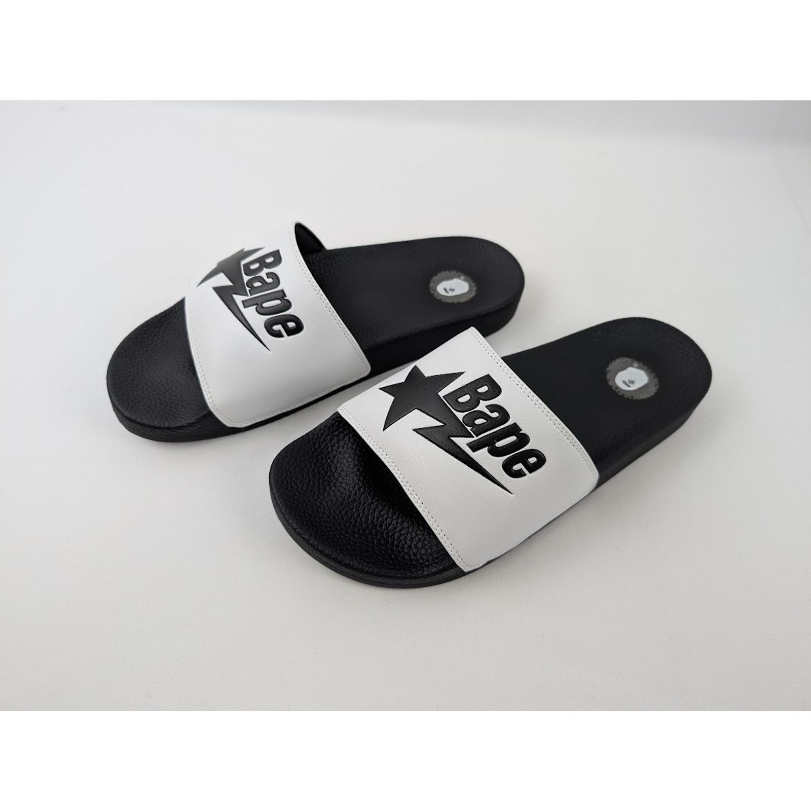 Bape o1rshd1 Bape Logo Slider Slipper Slide in Black/White Size US 8 / EU 41 - 5 Thumbnail