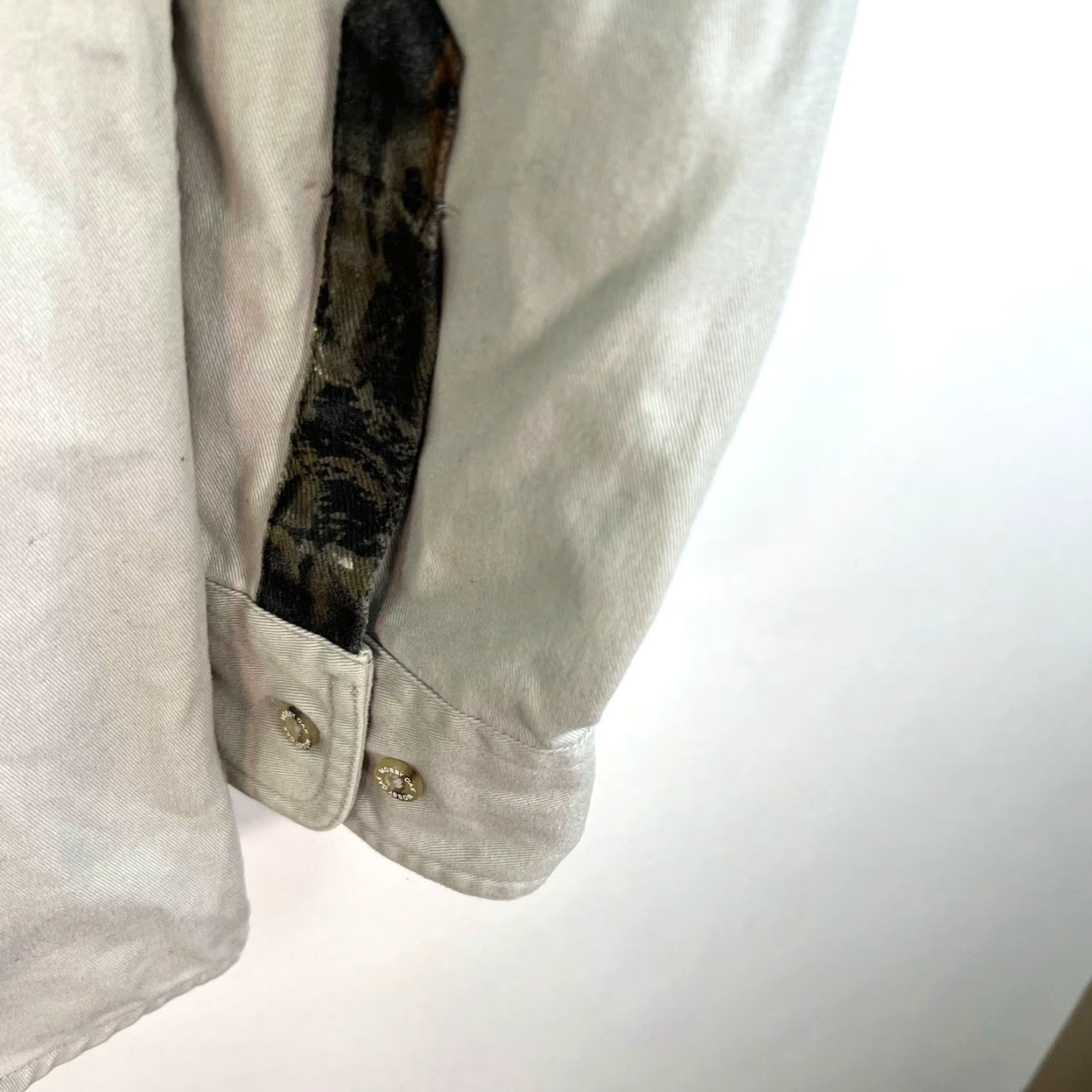 Vintage Mossy Oak Camouflage Long Sleeve Button-Down Shirt Mens Size L Beige Cotton Outdoor Workwear Size US L / EU 52-54 / 3 - 2 Thumbnail