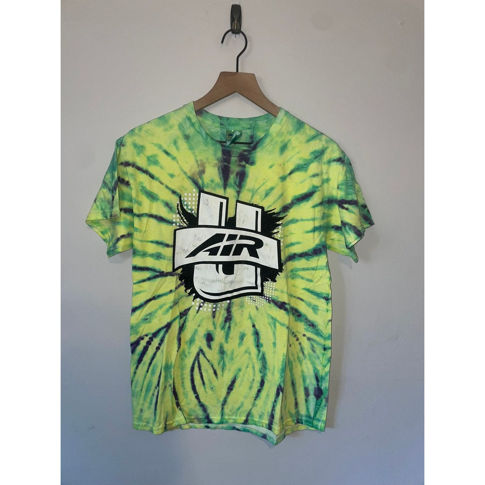Gildan Vintage University Air Green Shirt Tye Dye Tee Graphic Tee M Size US M / EU 48-50 / 2 - 1 Thumbnail