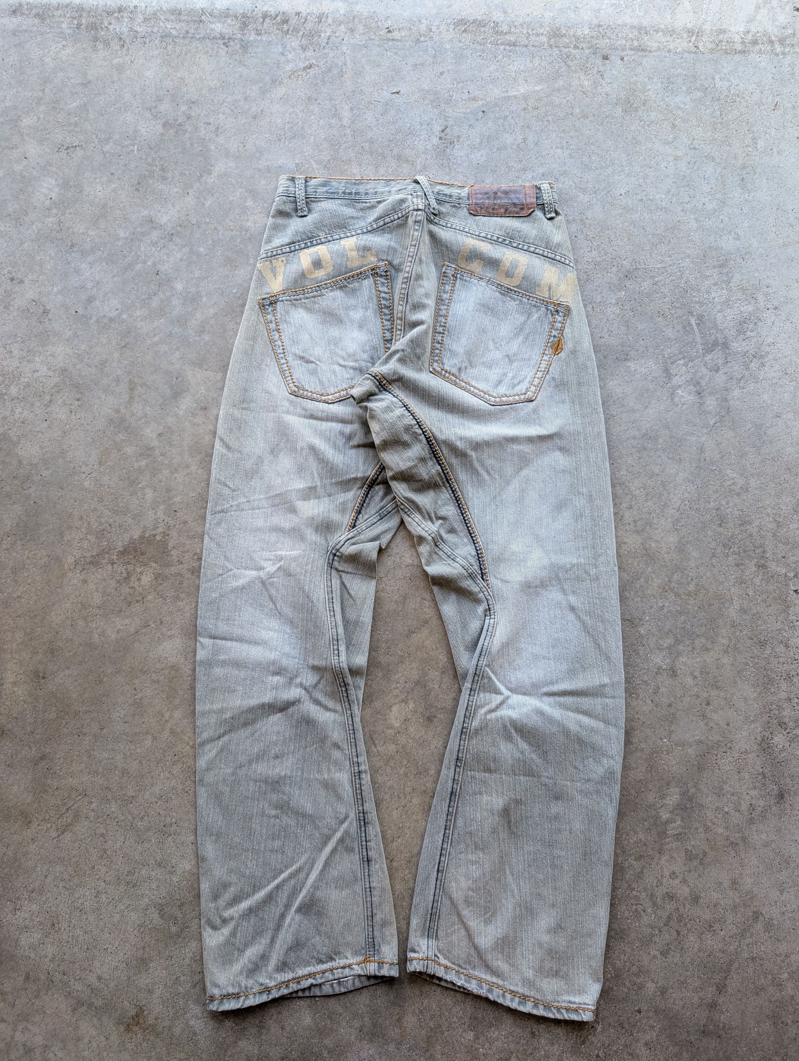 Levi's volcom Levi's engineered style denim y2k vintage 90s Size US 31 - 2 Thumbnail