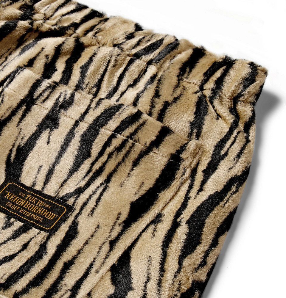Neighborhood ZEBRA FAUX FUR SHORT F/W '19 Size US 38 / EU 54 - 6 Thumbnail