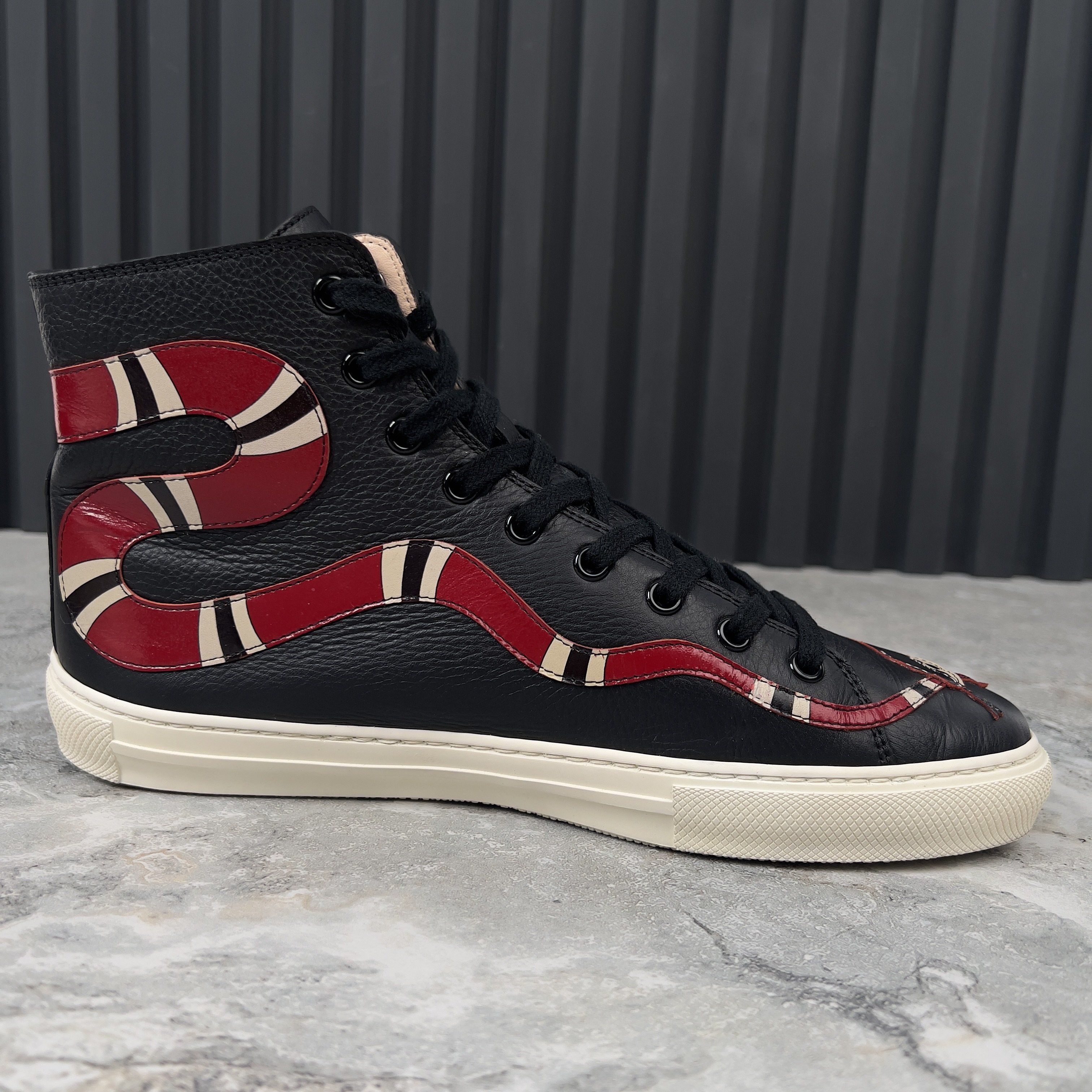 Gucci Gucci Major Snake High Top Sneakers Leather Size US 9 / IT 39 - 8 Thumbnail
