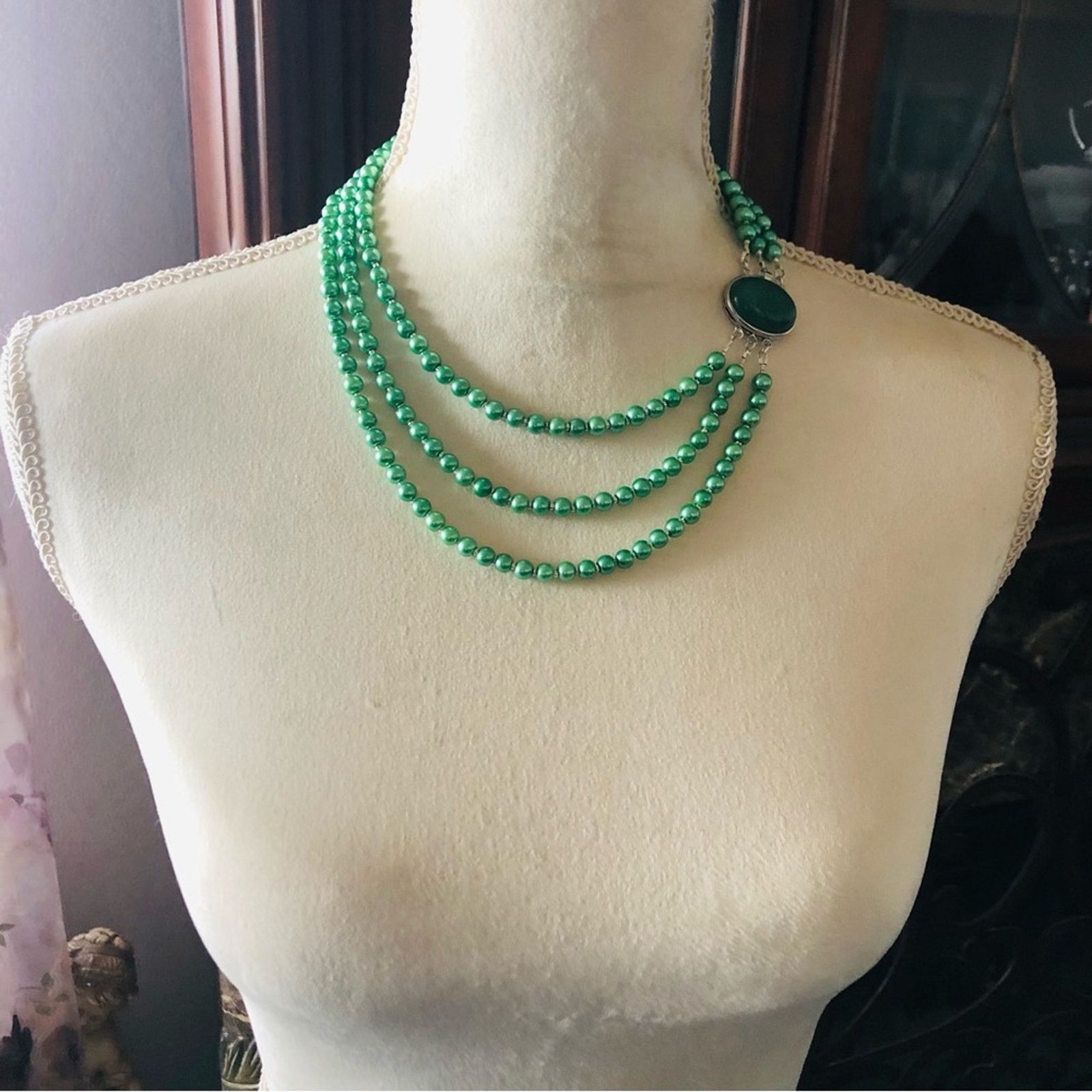 Handmade Handcrafted triple strand green pearl stone clasp necklace Size ONE SIZE - 5 Thumbnail