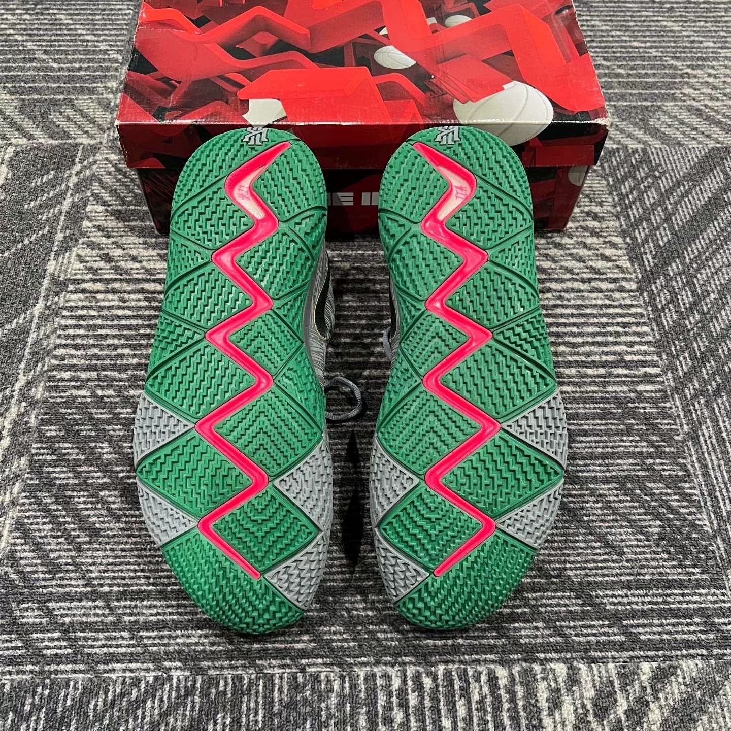 Nike Nike Kyrie 4 Gray Green Basketball Shoes Size US 5 / EU 37 - 6 Thumbnail