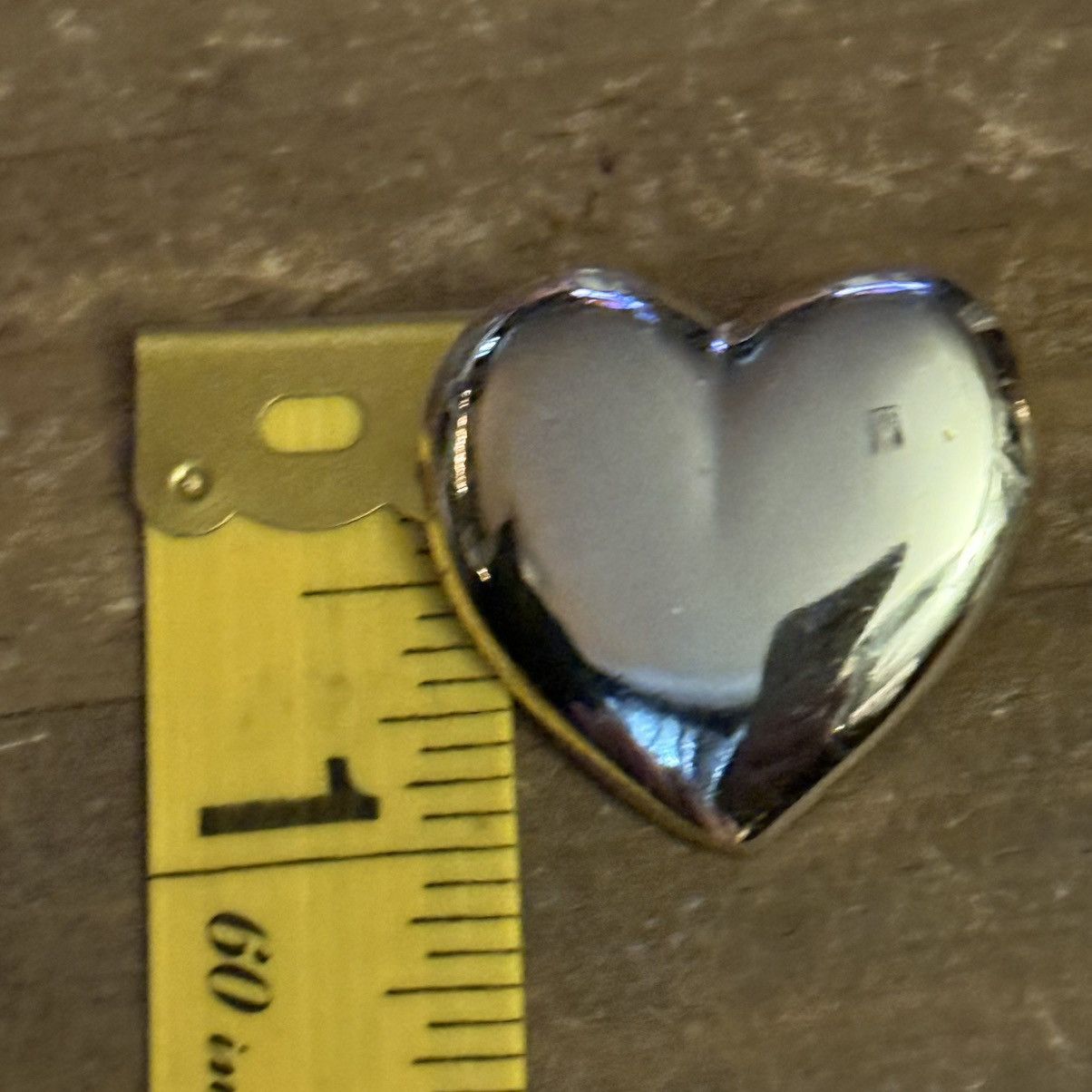 Vintage Vintage gold tone heart brooch Size ONE SIZE - 2 Thumbnail