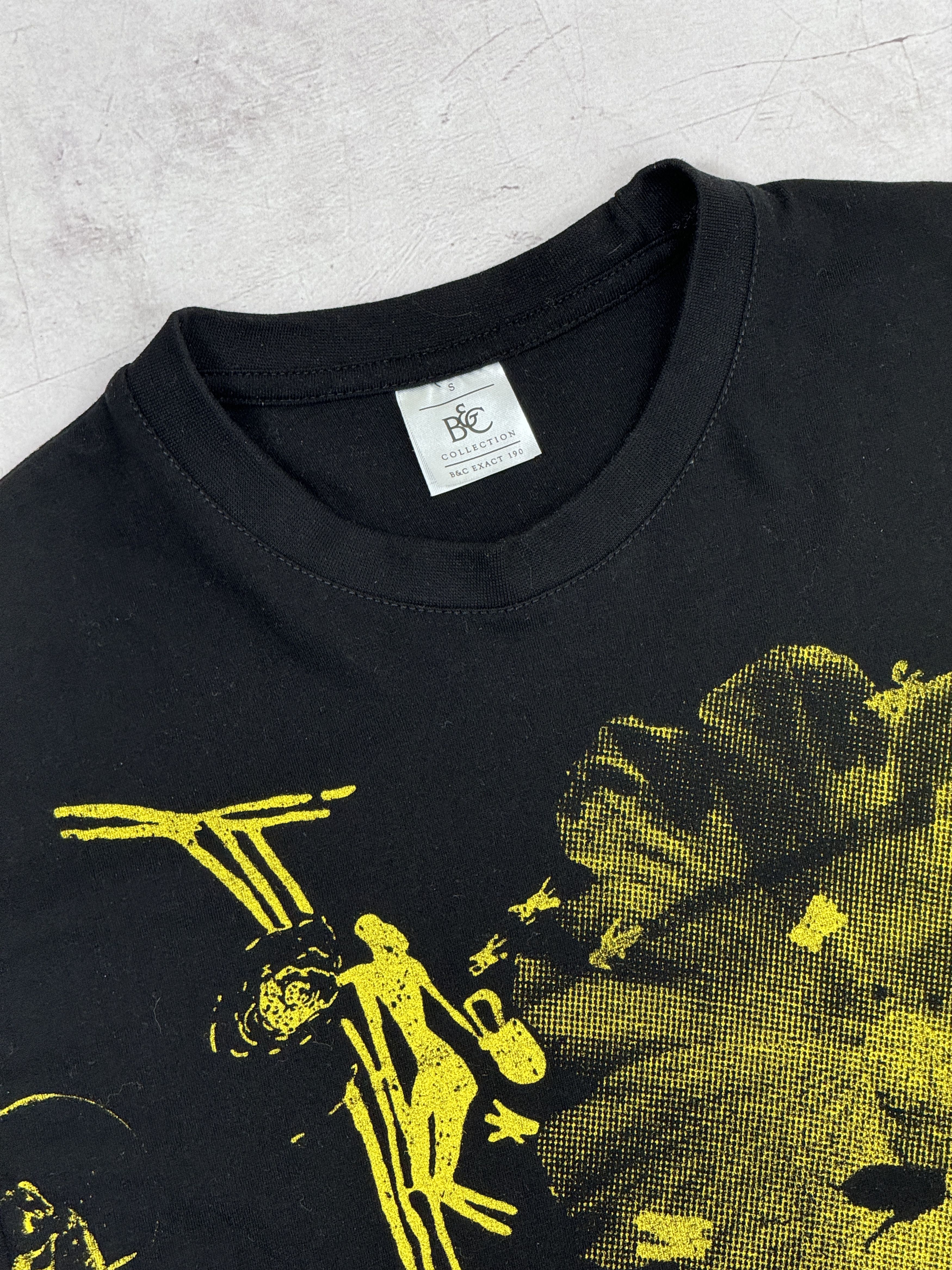 Designer Bee & Flowers T-Shirt Overprint Logo Size US S / EU 44-46 / 1 - 7 Thumbnail