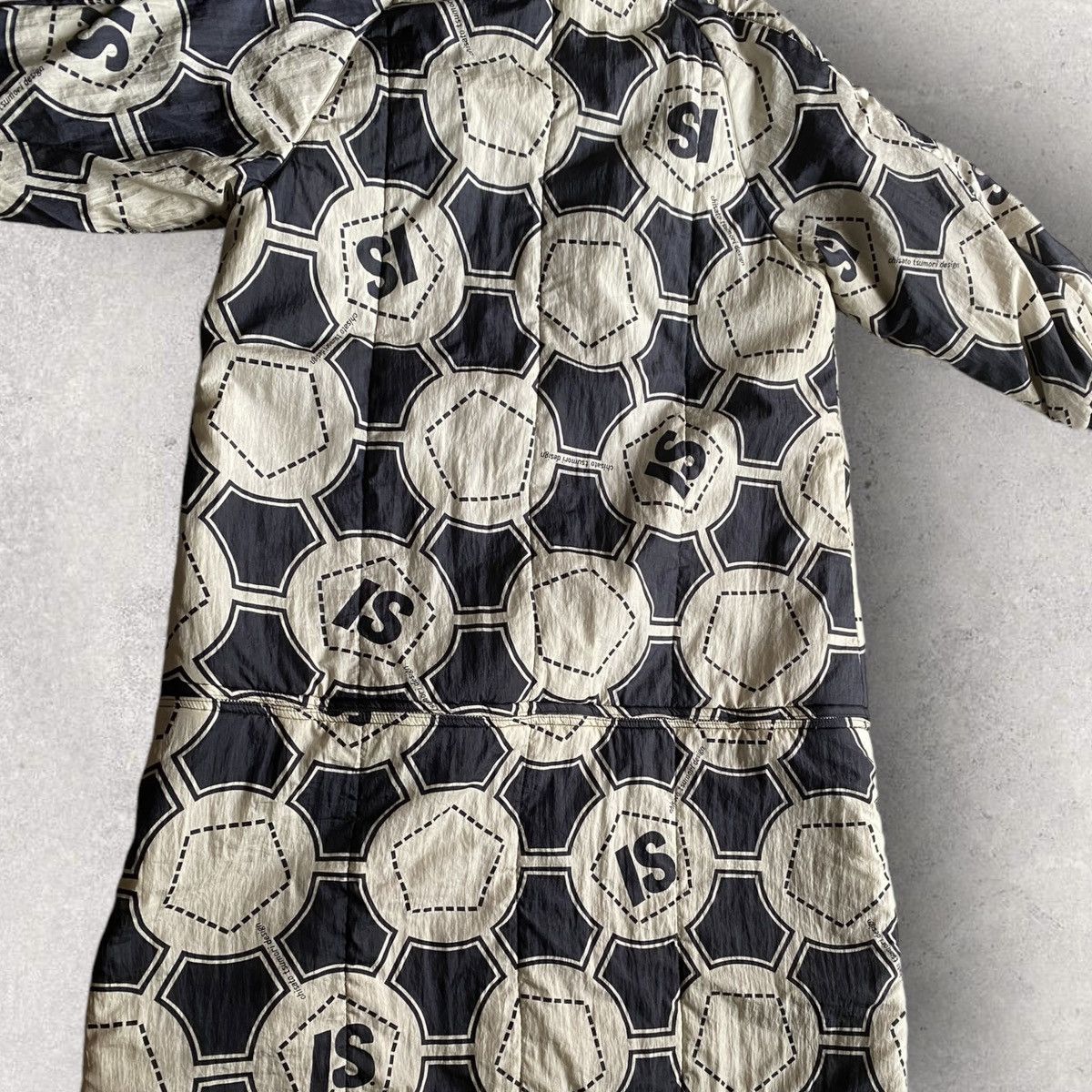 Issey Miyake × Tsumori Chisato × Vintage Vintage IS Sport Chisato Design Soccer Club Nylon Reversible Size US M / EU 48-50 / 2 - 8 Thumbnail
