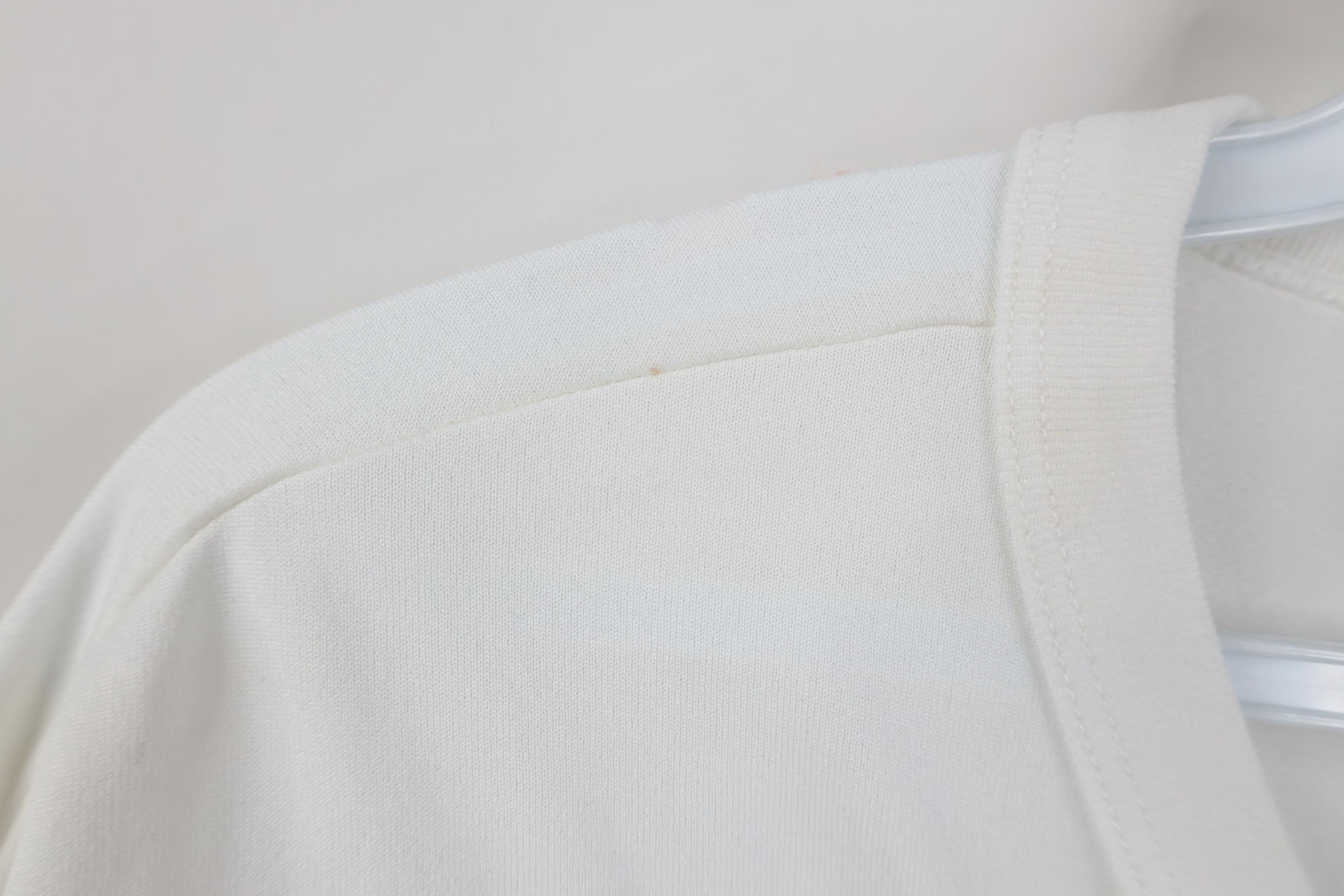 Nike Vintage Y2K Nike Mini Swoosh Knit Short Sleeve T-Shirt White Size US L / EU 52-54 / 3 - 6 Thumbnail