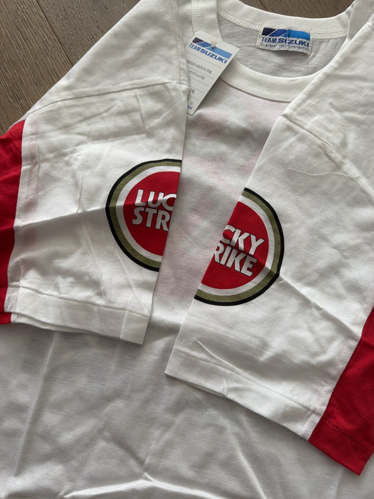 Vintage Vintage 90s Lucky Strike x Team Suzuki Promo Race Tee Shirt Size US L / EU 52-54 / 3 - 6 Thumbnail
