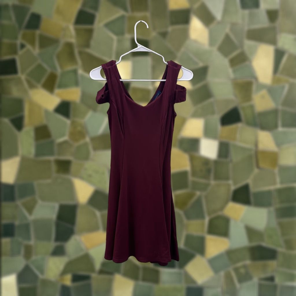 Vintage InsNova Womens Dress XS Maroon Cold Shoulder Sleeveless V-Neck Dress Short Sleeve No? Size XS / US 0-2 / IT 36-38 - 1 Thumbnail