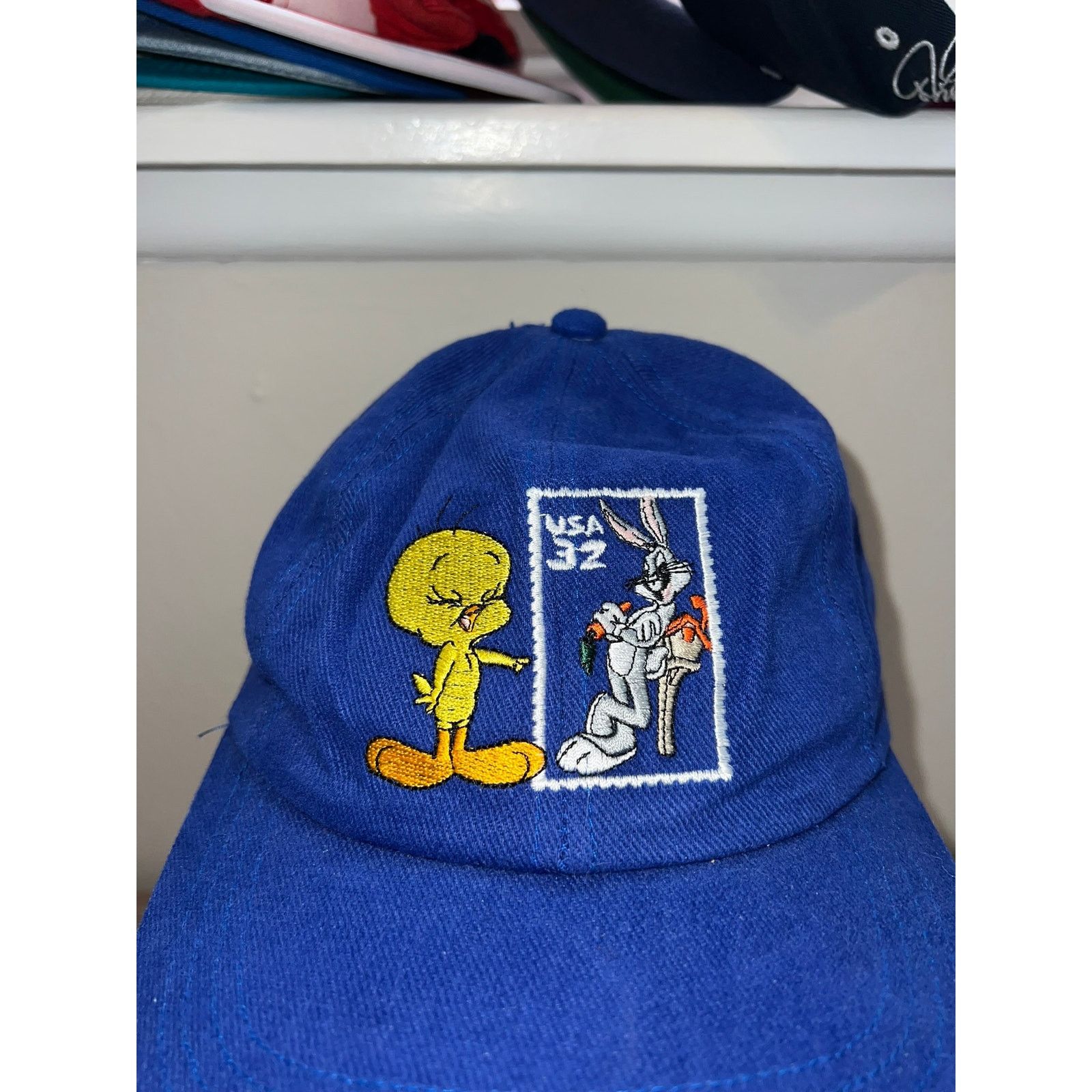 Warner Bros 1997 Looney Tunes Stamp Collection Bugs Tweety Blue Hat VTG Size ONE SIZE - 2 Thumbnail