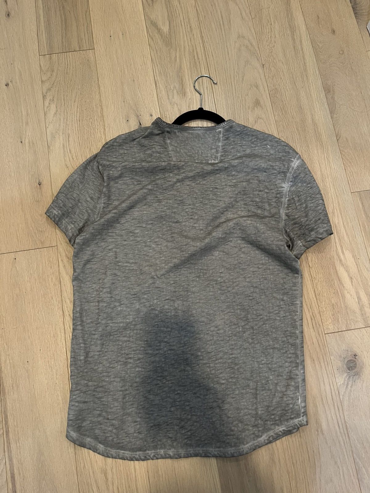 Valentino Burnout Henley Tee small Size US S / EU 44-46 / 1 - 5 Thumbnail