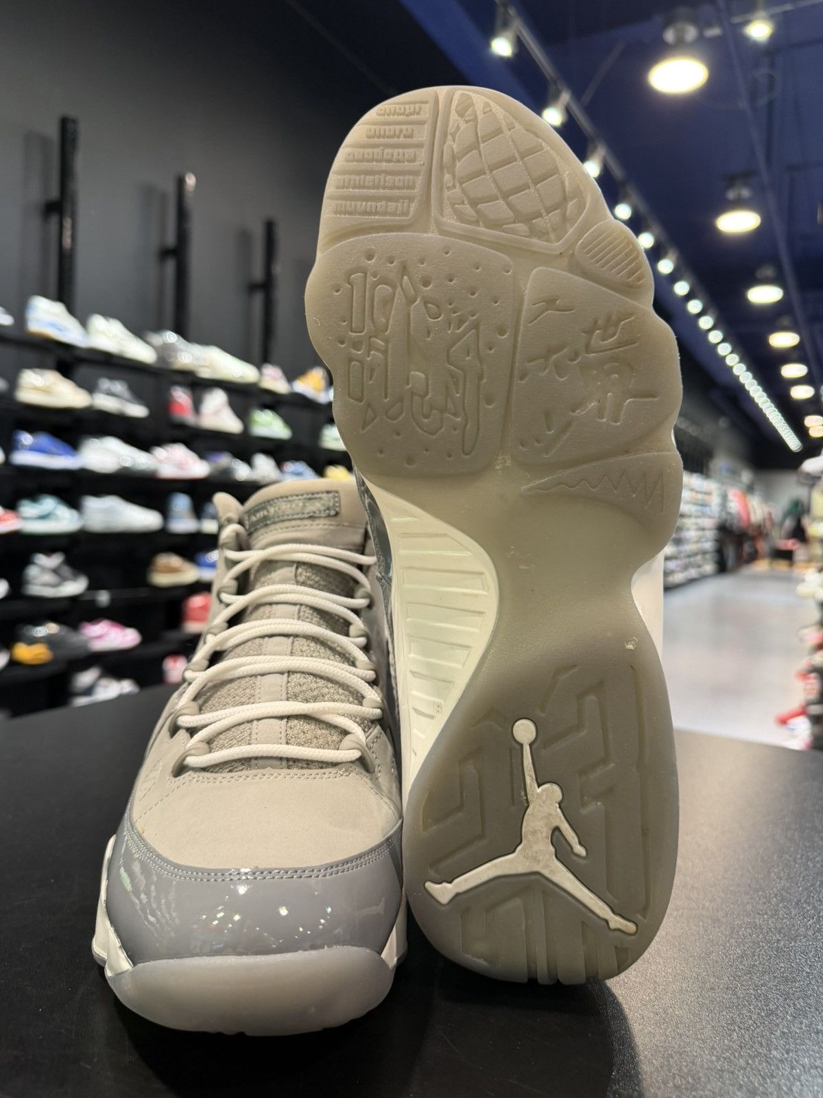 Jordan Brand Size 13 - Jordan 9 Retro Cool Grey (2025) Size US 13 / EU 46 - 8 Thumbnail