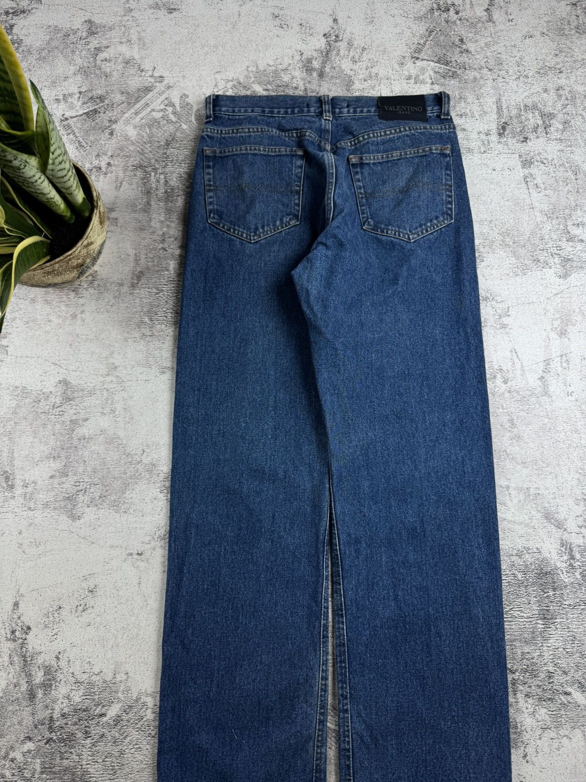 Valentino Valentino Italian Blue Men’s 33/33 Straight Classic Vintage Jeans Pants Trousers Size US 33 - 5 Thumbnail