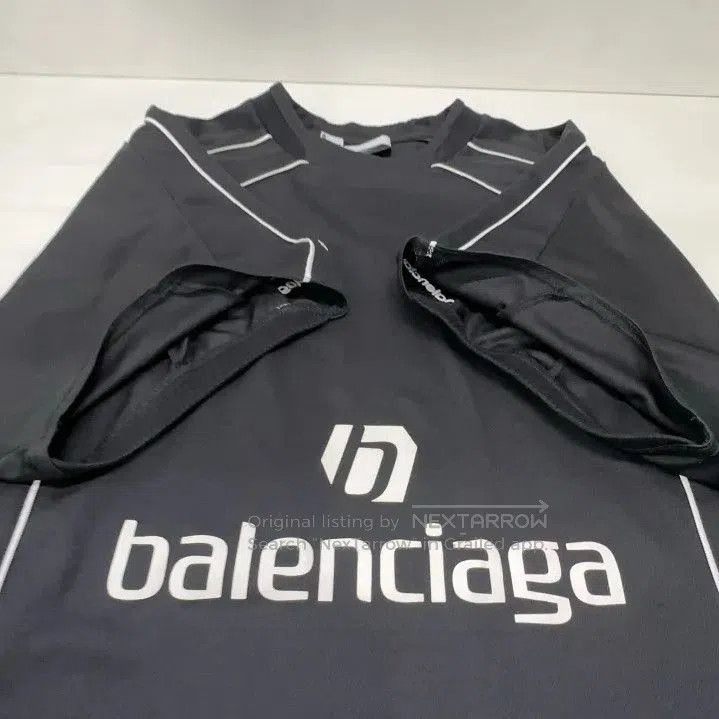 Balenciaga Balenciaga Logo Short-Sleeve Casual Football Shirt. Size US M / EU 48-50 / 2 - 7 Thumbnail