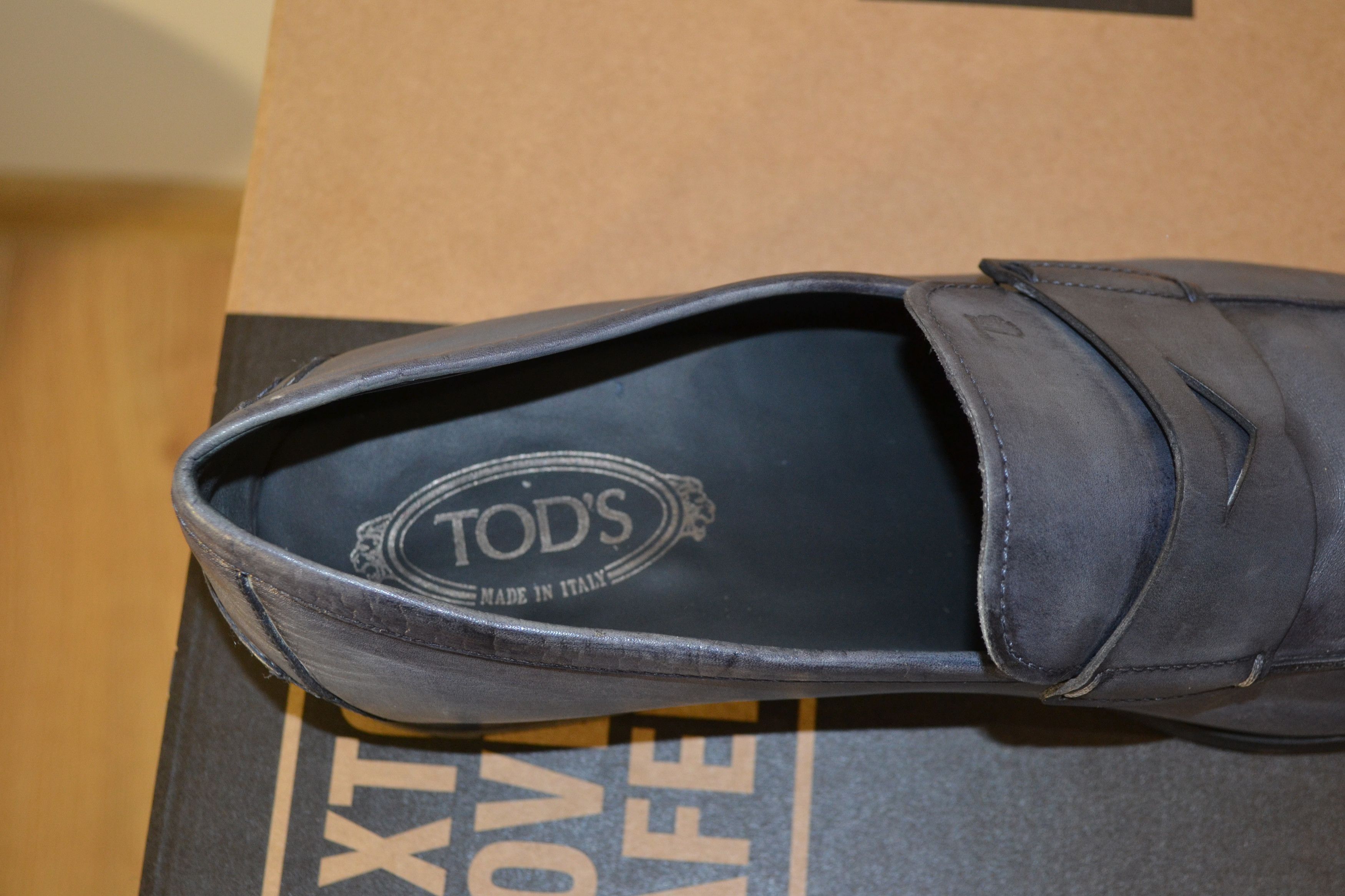 Tod's Tods Men’s Leather Loafers Size 11.5 US / 45 EU Size US 11.5 / EU 44-45 - 8 Thumbnail