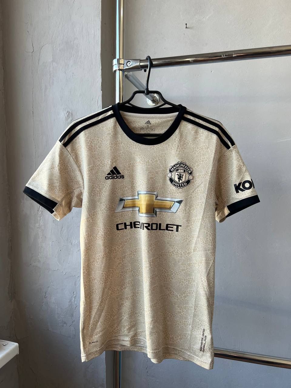 Adidas 2019/20 MANCHESTER UNITED AWAY SOCCER JERSEY FOOTBALL SHIRT Size US S / EU 44-46 / 1 - 2 Thumbnail