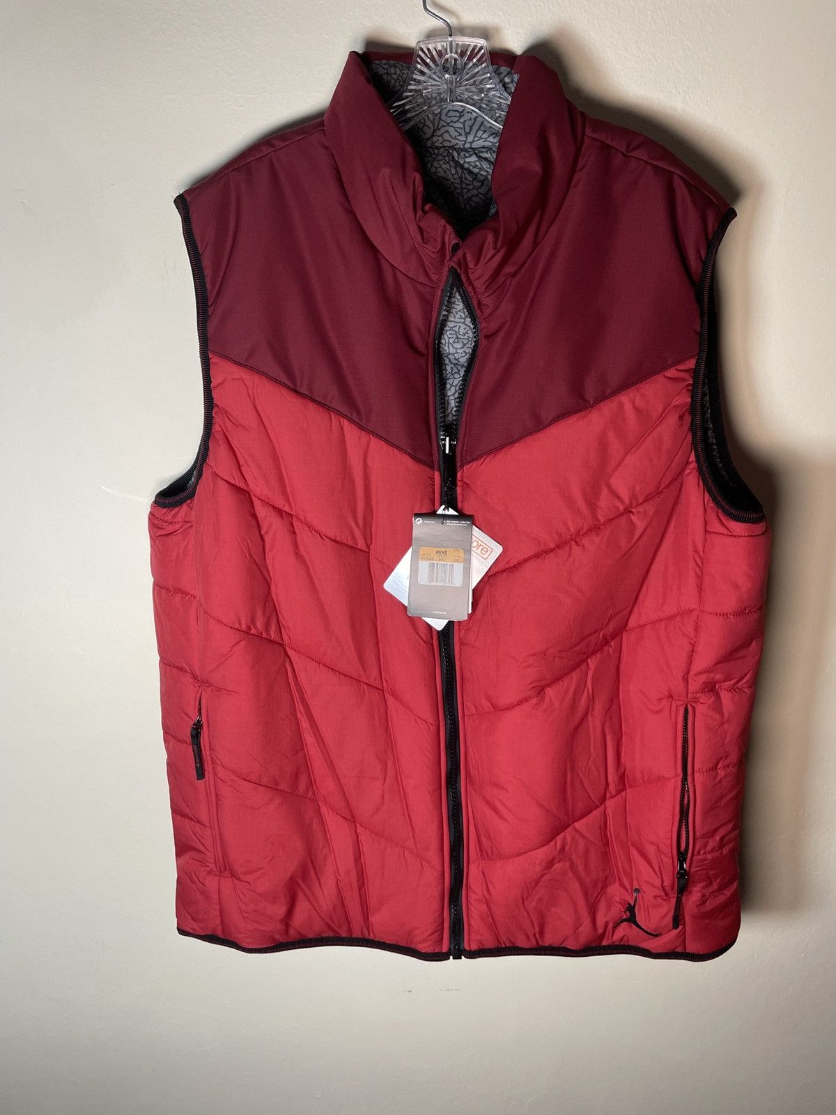 Jordan Brand Jordan Essentials Reversible Puffer Vest NWT 2XL Size US XXL / EU 58 / 5 - 2 Thumbnail