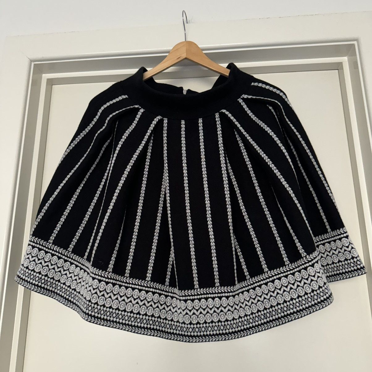 Maje New knit pleat skirt Size 27" / US 4 / IT 40 - 2 Thumbnail