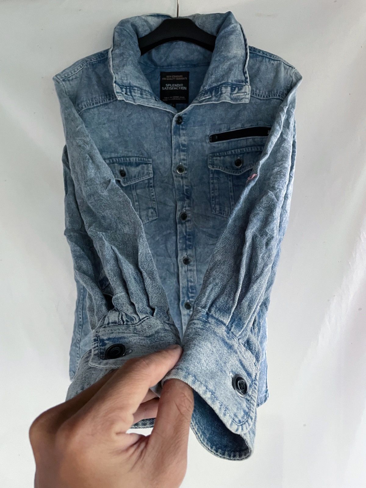 Splendid SPLENDID SATISFACTION BONO BLUE JEANS STYLE SHIRT Size US M / EU 48-50 / 2 - 6 Thumbnail