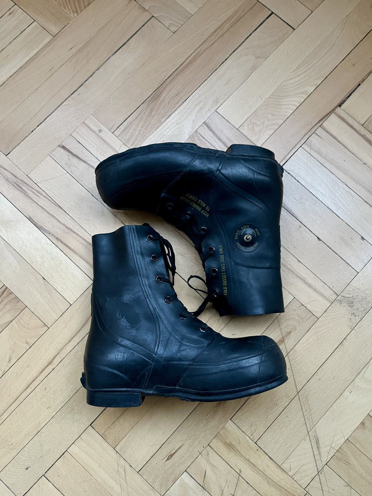 Bata Military Mickey Boots Size US 10 / EU 43 - 4 Thumbnail