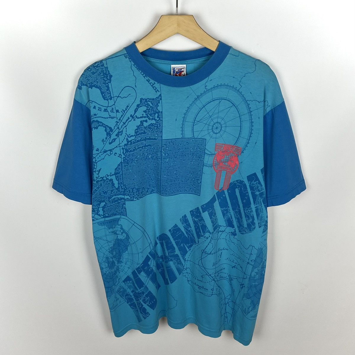 Nike Vintage Nike International y2k AOP rare tee 90’s Size US L / EU 52-54 / 3 - 1 Thumbnail