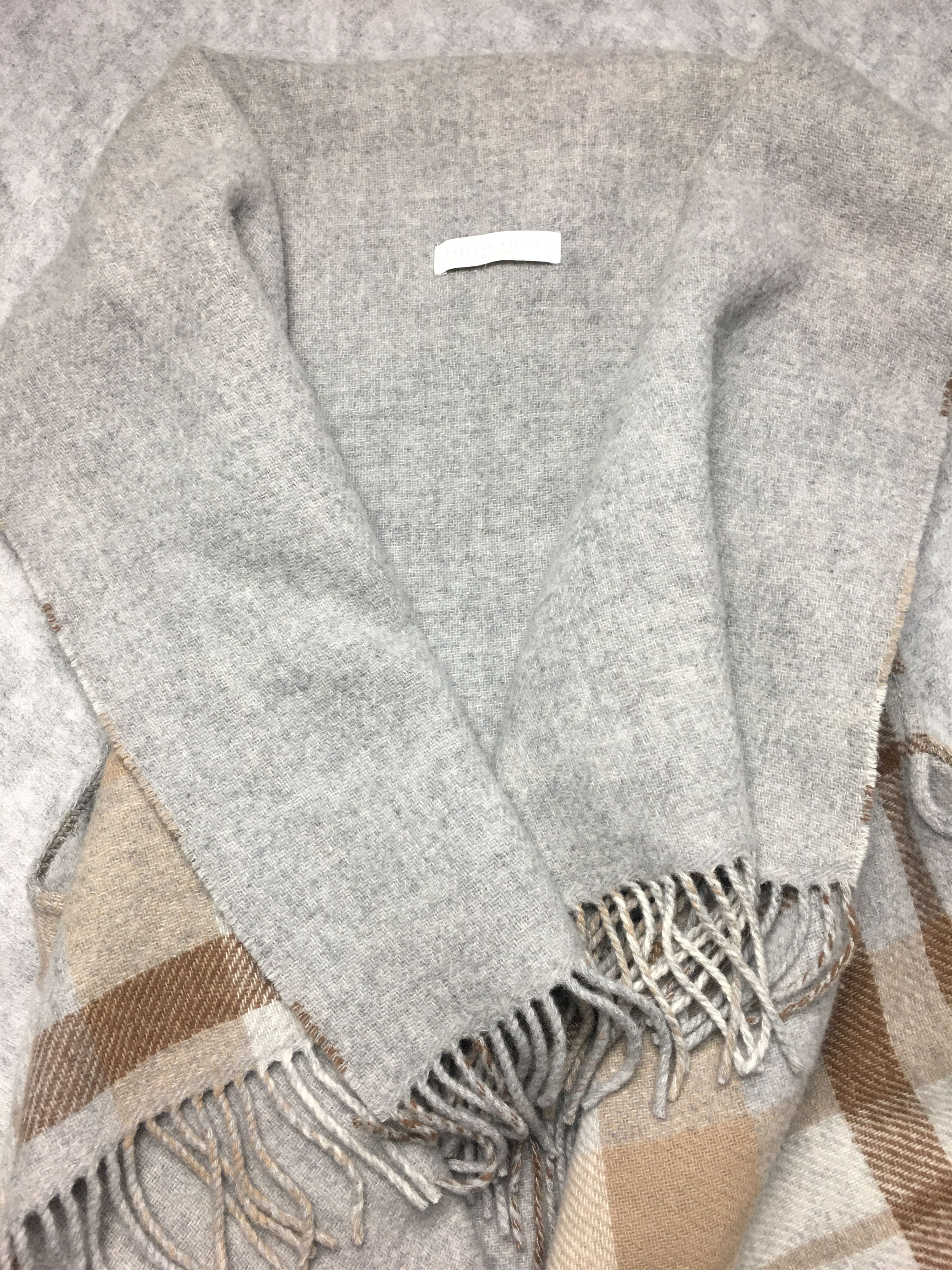 Fabiana Filippi Fabiana Filippi Checked Wool Waistcoat Poncho Grey Beige Size M / US 6-8 / IT 42-44 - 11 Thumbnail