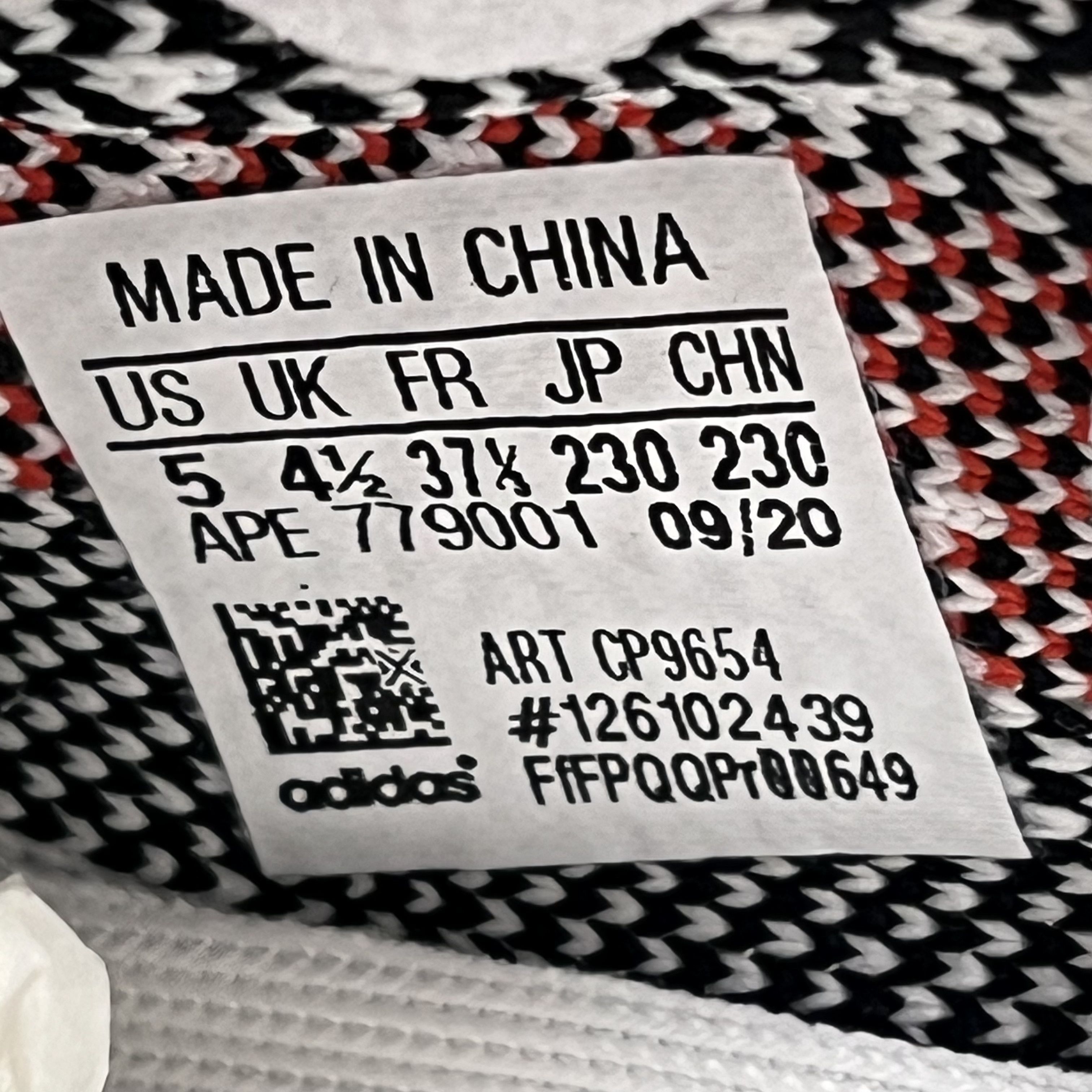 Adidas Adidas Yeezy Boost 350 V2 Zebra Size US 5 / EU 37 - 10 Thumbnail