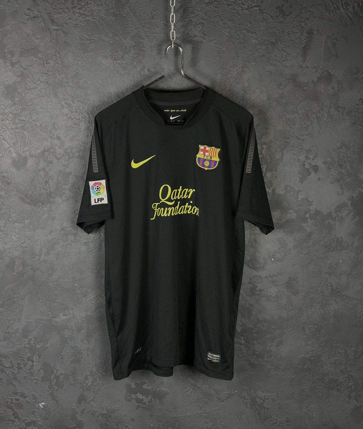 Vintage Vintage 2011/2012 Nike FC Barcelona Soccer Football Jersey Size US L / EU 52-54 / 3 - 1 Thumbnail