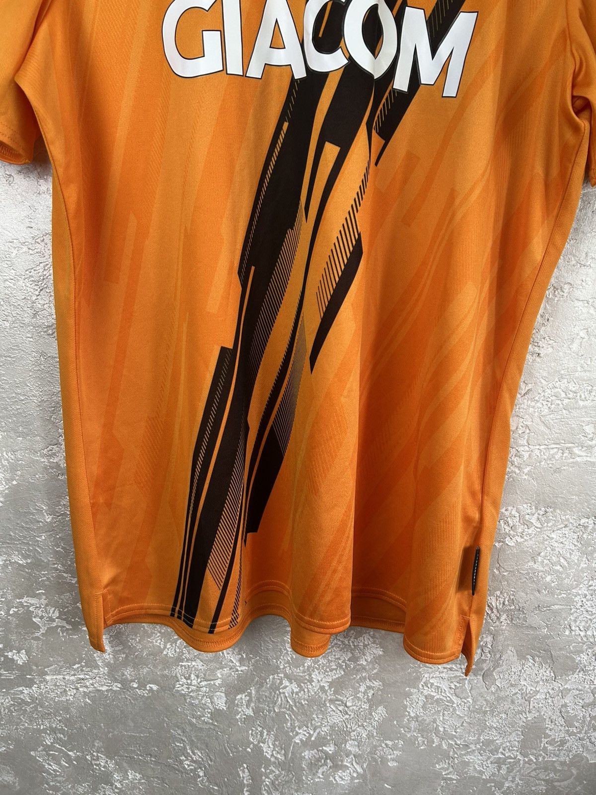 Umbro Umbro Hull City Tigers Football Jersey T-Shirt Size US XL / EU 56 / 4 - 5 Thumbnail