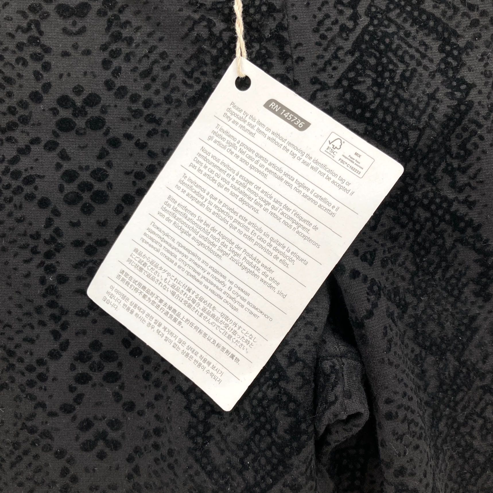 Velvet David Lerner Leggings Women's Large Black Velvet Burnout Snake Print Skinny NWT Size 36" / US 14 / IT 50 - 3 Thumbnail