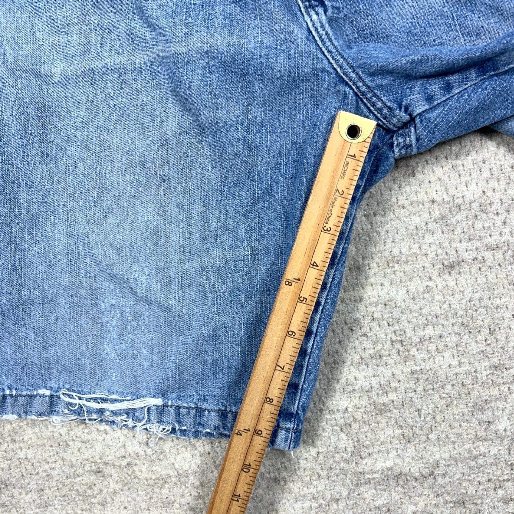 Wrangler VINTAGE Wrangler Shorts Men 38 Bermuda Denim Distressed Grunge 90s Baggy Pockets Casual 5-Pocket Design Size US 38 / EU 54 - 6 Thumbnail
