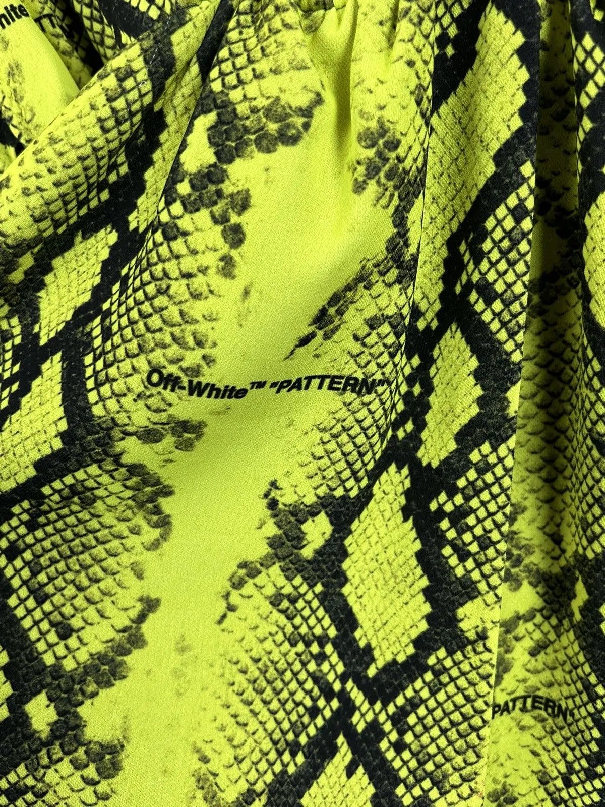 Off-White Off-White 80s Deep V Python Print Mini Dress In Yellow Size S / US 4 / IT 40 - 6 Thumbnail