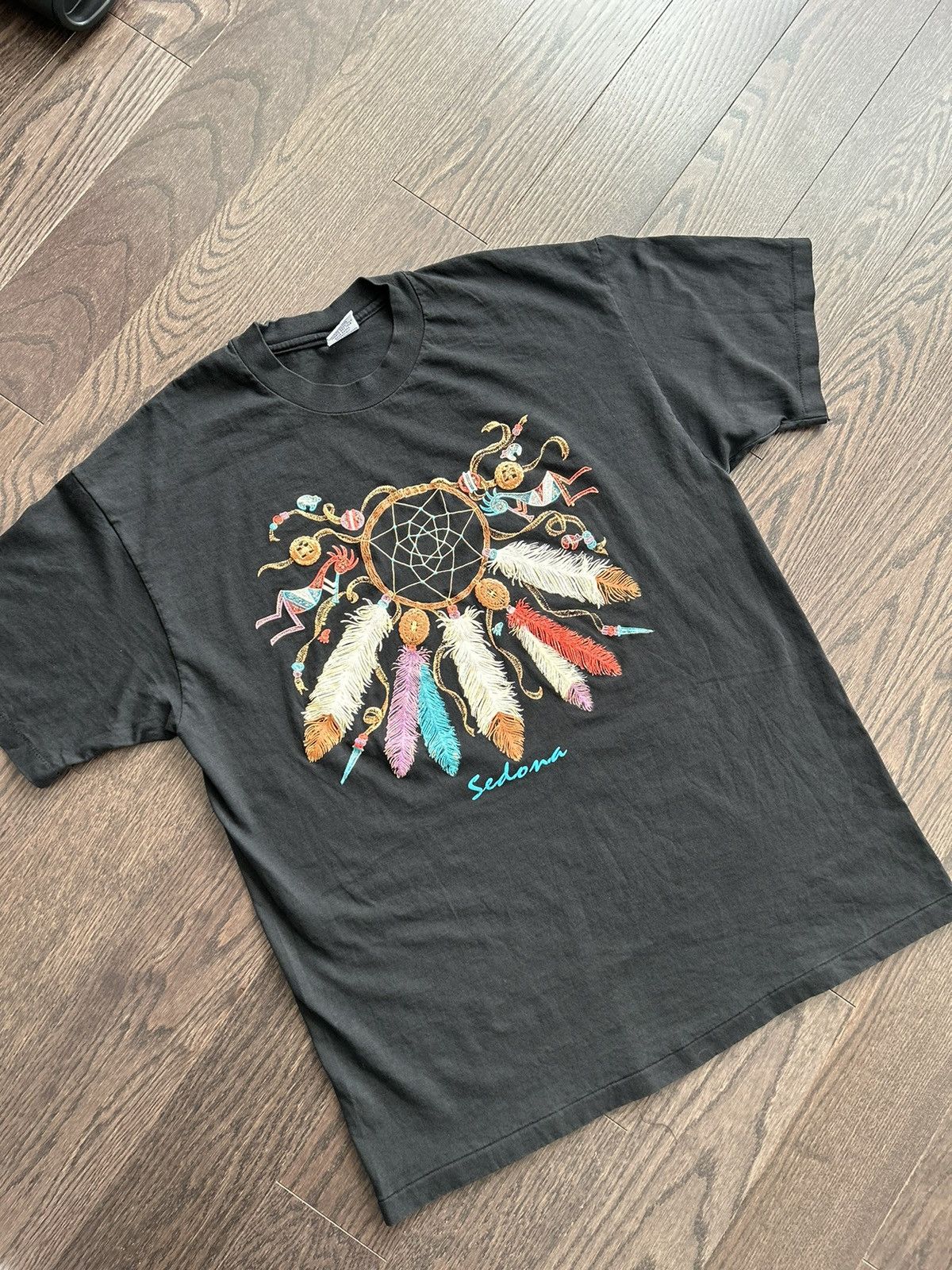 Fruit Of The Loom × Vintage Vintage Single Stitch Sedona Arizona Graphic Tee Size US XL / EU 56 / 4 - 1 Thumbnail