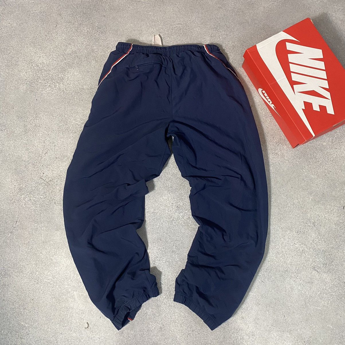Nike Vintage nike track pants y2k sweatpants Size US 34 / EU 50 - 14 Thumbnail