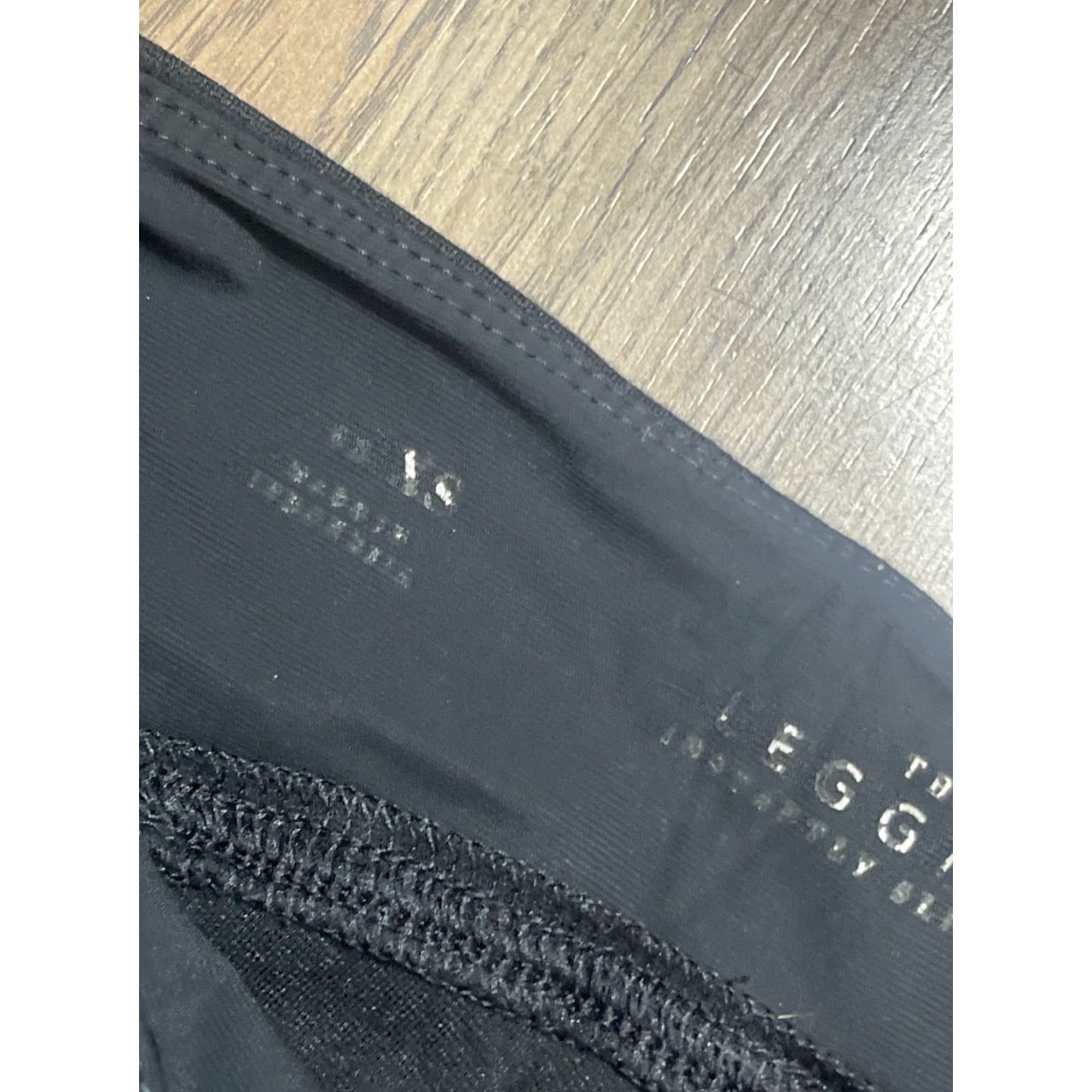 White House Black Market White House Black Market Pants Women XS Black Leggings Pull On Womens Size 26" / US 2 / IT 38 - 6 Thumbnail