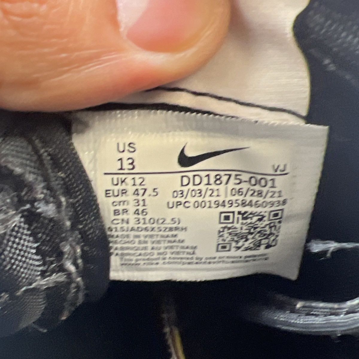 Nike Sacai x vaporwaffle black gum Size US 13 / EU 46 - 9 Thumbnail