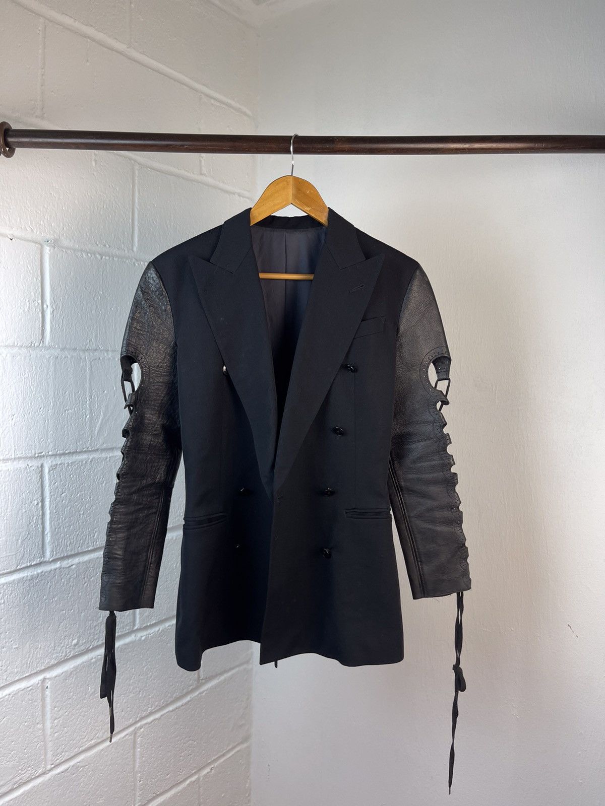 Jean Paul Gaultier Rare 90s Jean Paul Gaultier Leather Hand Lace Up Jacket Size M / US 6-8 / IT 42-44 - 8 Thumbnail