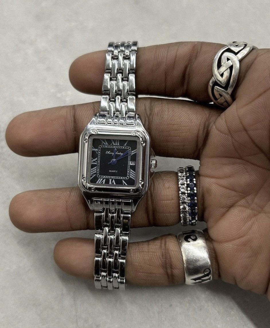 Vintage Vintage 90s black dial luxury style quartz silver watch Size ONE SIZE - 2 Thumbnail