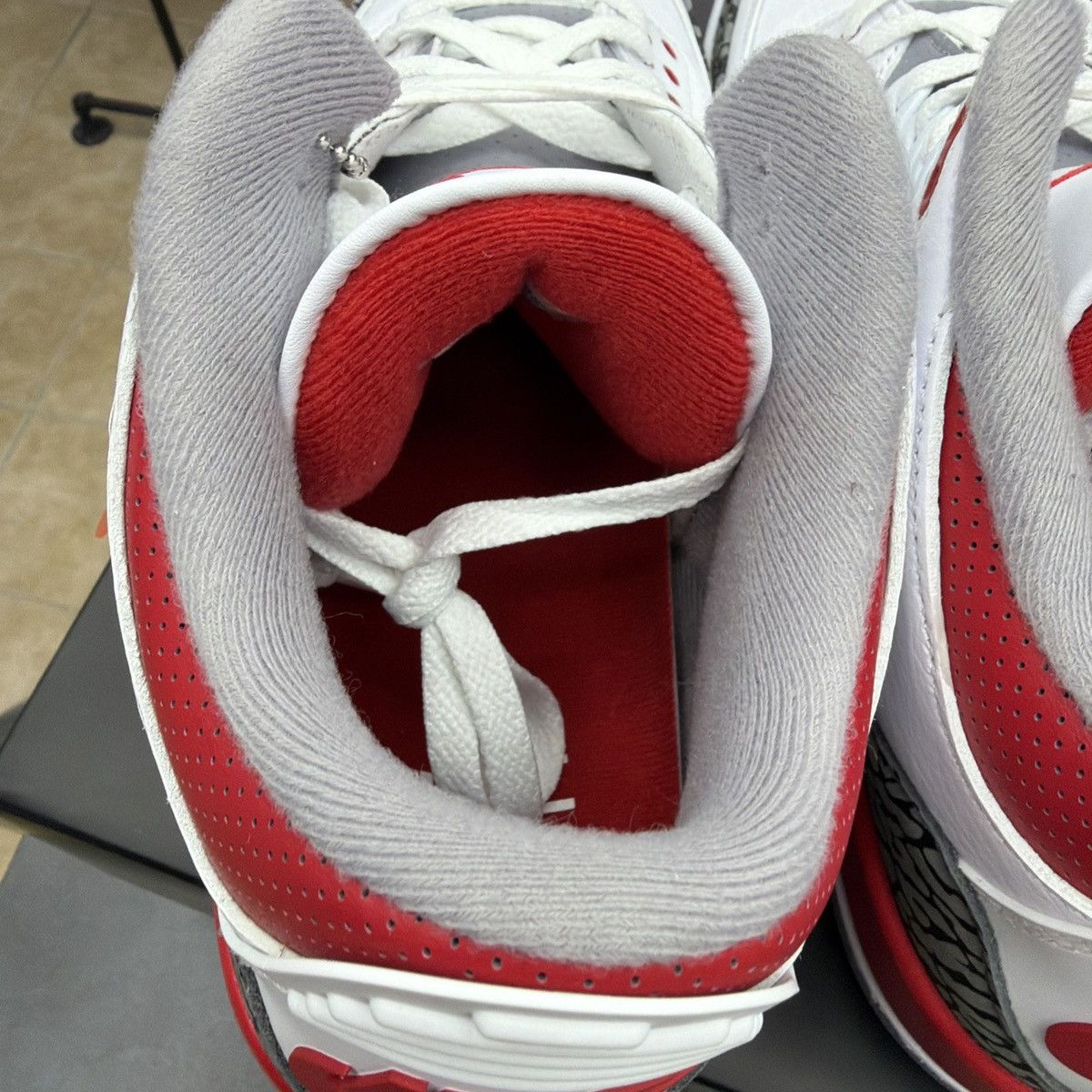 Jordan Brand Jordan Air Jordan 3 Retro White Fire Red-Black Men's Size 13 Size US 13 / EU 46 - 10 Thumbnail