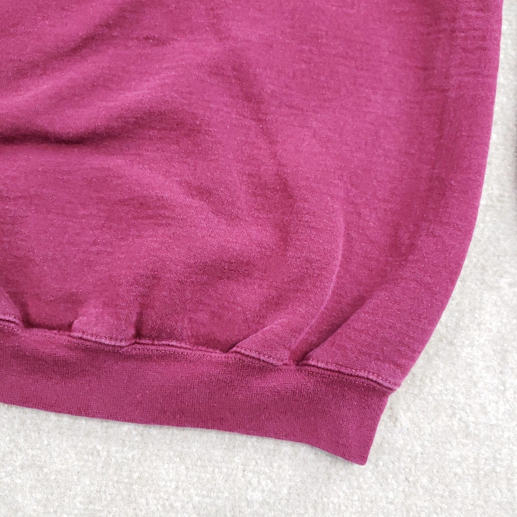 Hanes VINTAGE Hanes Sweatshirt Mens M Red Pullover Crewneck Fleece Heavyweight Cotton Polyester PrintPro Y2K Size US M / EU 48-50 / 2 - 8 Thumbnail