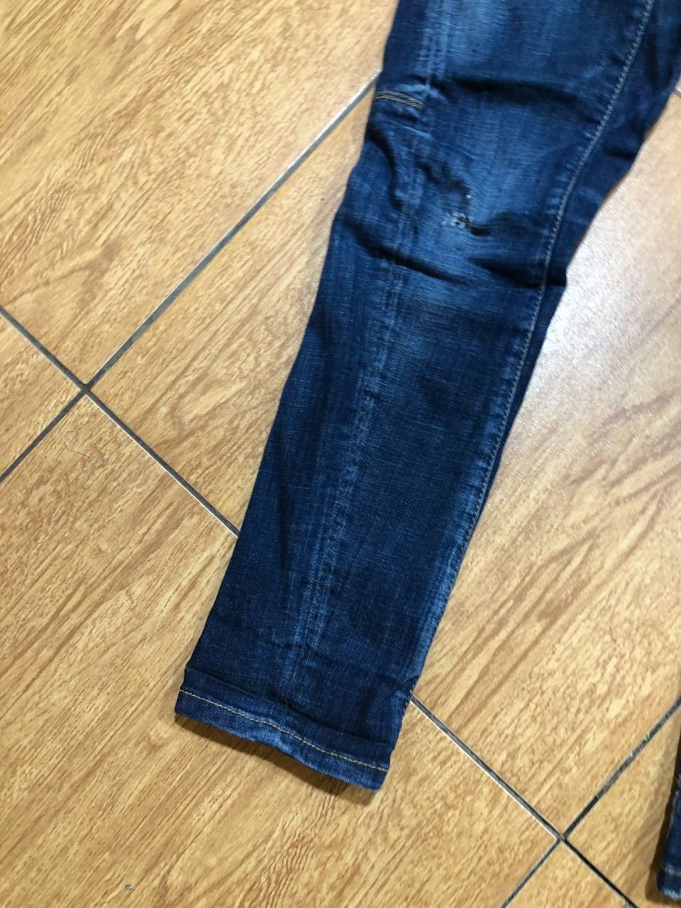 Dsquared2 Vintage Dsquared2 Blue Distressed Denim Jeans Men’s Size US 32 / EU 48 - 22 Thumbnail
