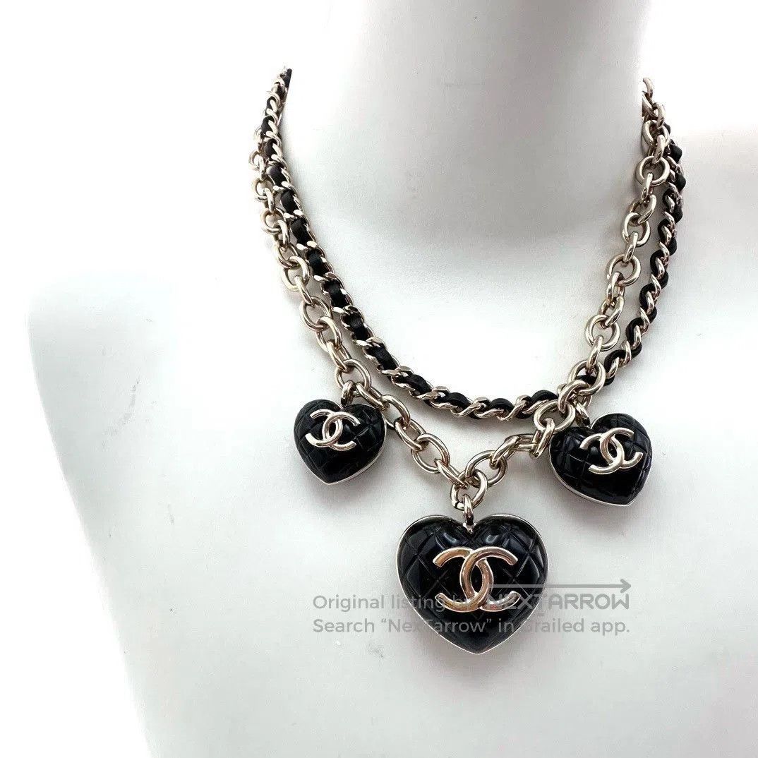 Chanel Chanel Silver Chain Black Heart Pendants. Size ONE SIZE - 2 Thumbnail