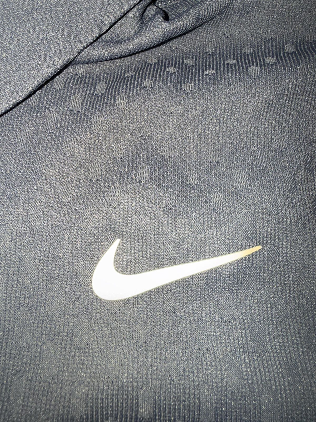 Nike Nike Women’s Tour Blue Dri-FIT ADV Golf Long Sleeve Polo Shirt MSRP $90 Size M / US 6-8 / IT 42-44 - 5 Thumbnail