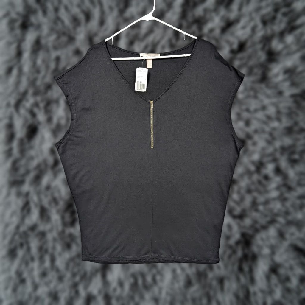 Forever 21 FOREVER 21 Tank Top L Black Sleeveless V-Neck 1/2 Zip Tunic Casual Summer Womens Size L / US 10 / IT 46 - 1 Thumbnail