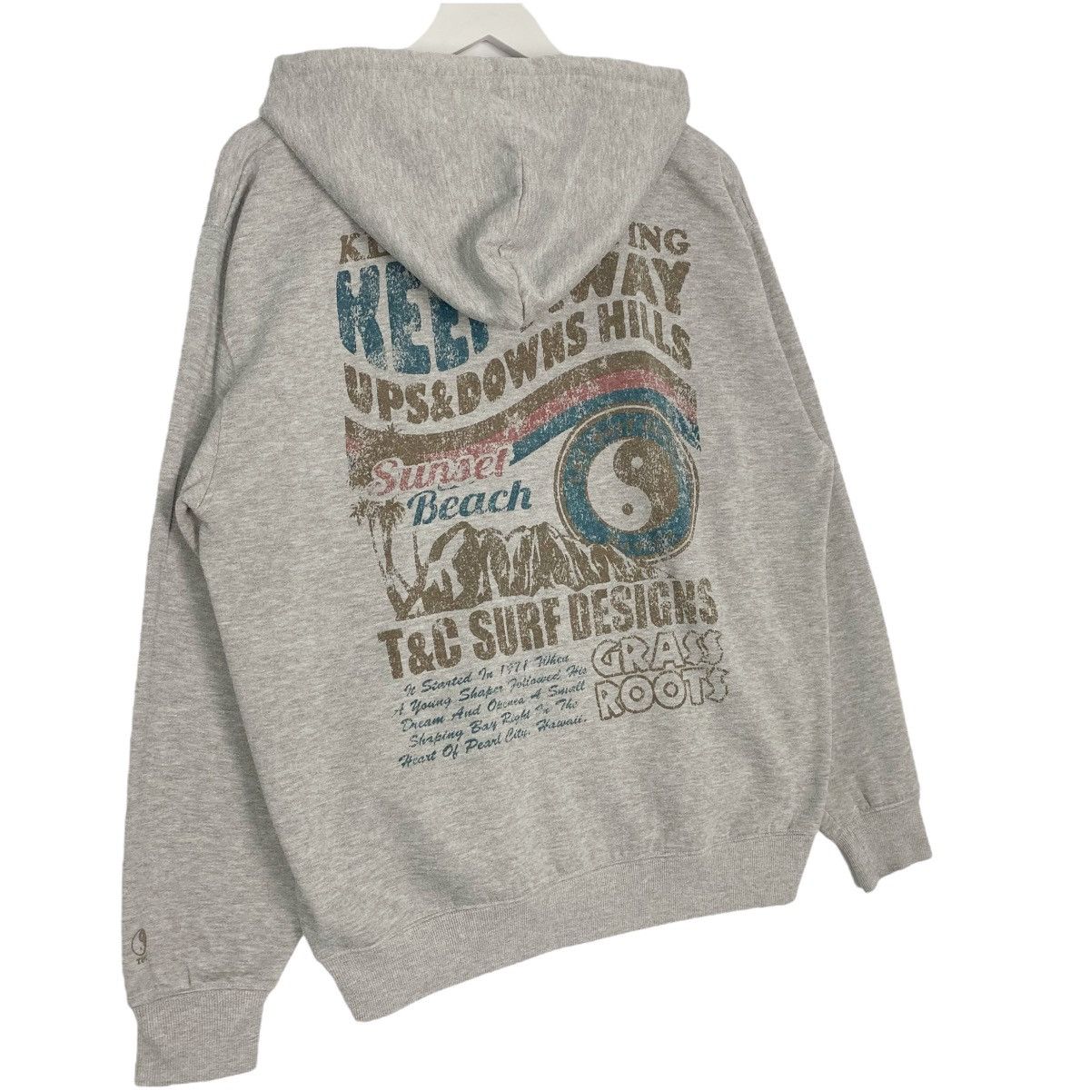 Vintage Vintage T&C Surf Design Hoodie Sweater Grey Pullover Size L Size US L / EU 52-54 / 3 - 3 Thumbnail