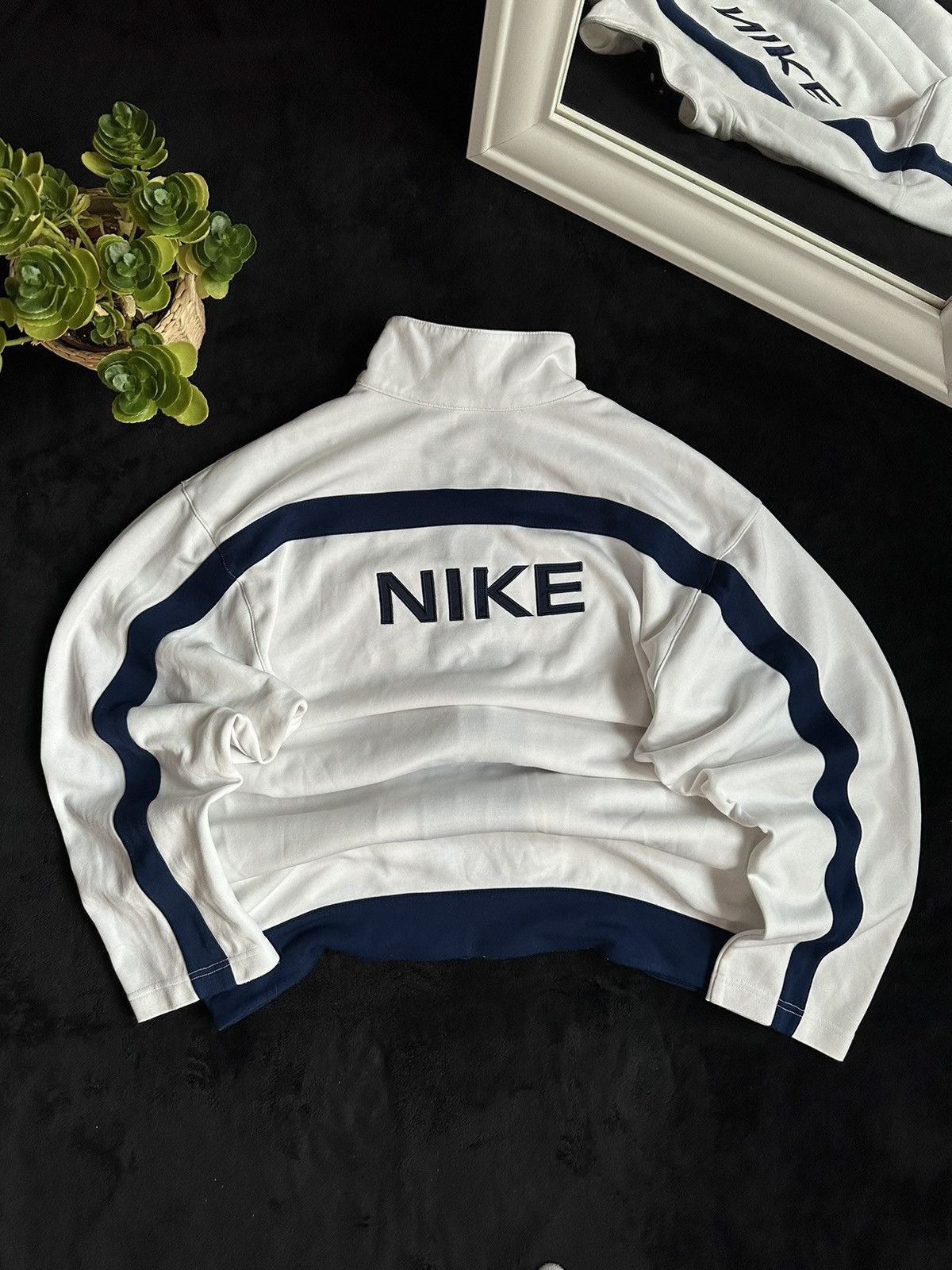 oversized vintage nike sweatshirt
