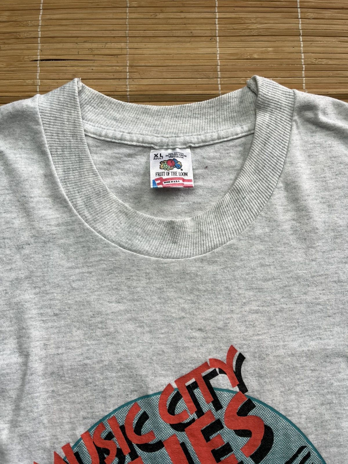 Vintage Vintage 90s Music city blues x wording t shirt Size US XL / EU 56 / 4 - 5 Thumbnail